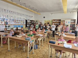LEENDŐ ELSŐ OSZTÁLYOSOK LÁTOGATÁSA AZ ISKOLÁBAN