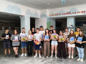 KIEMELKEDŐEN TELJESÍTŐ TANULÓINK JUTALMAZÁSA